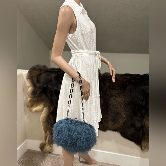 Multi Use Handmade Real Mongolian Lamb Fur Kisslock Clutch/Wristlet/Crossbody - Picture 11 of 16
